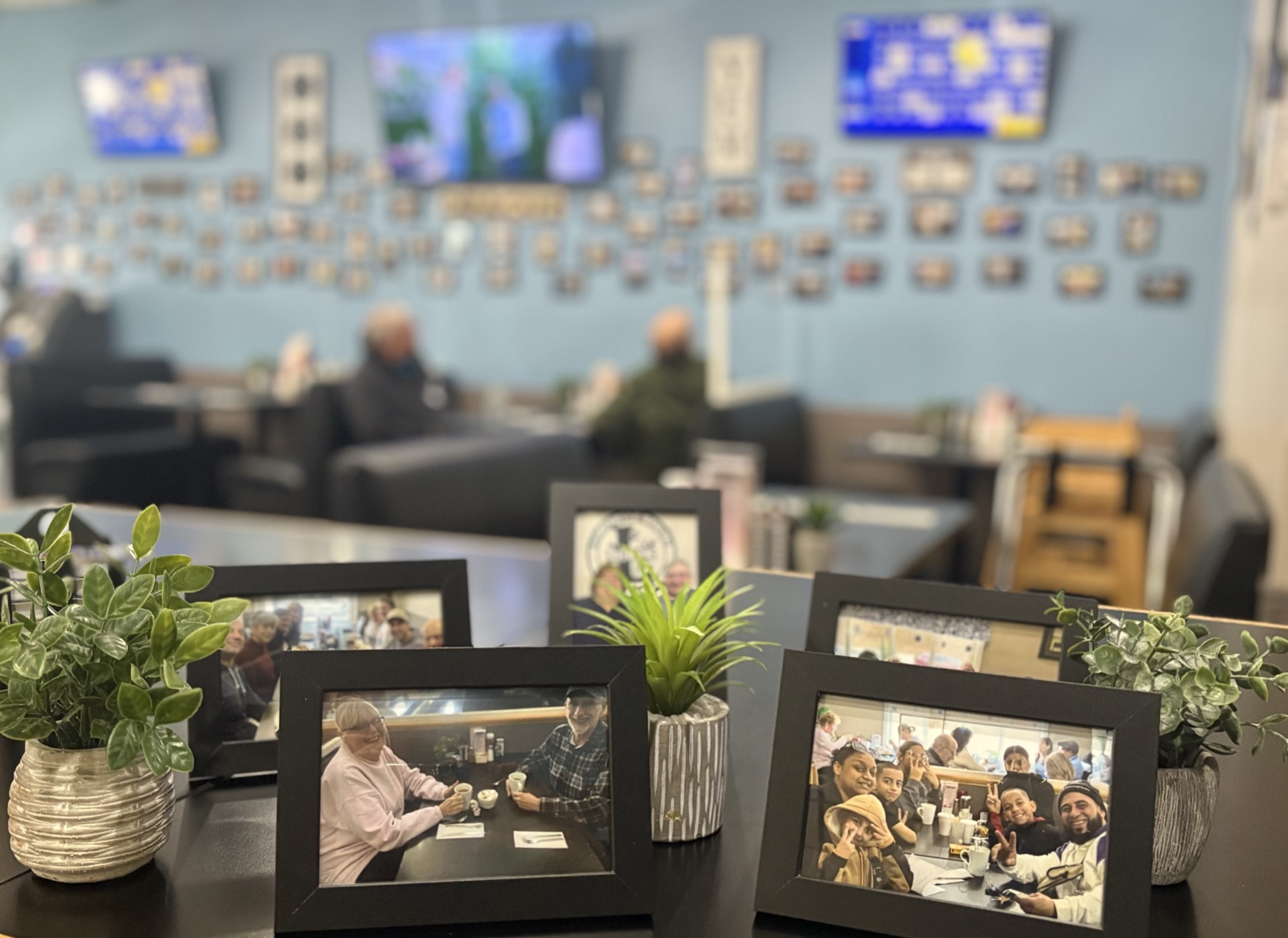 Locals Diner Community